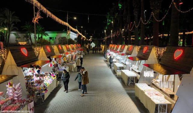 İzmir'in kalpleri ısıtan etkinliği: Sevgi Festivali nerede? Sevgi Festivali hangi saatlerde açık?