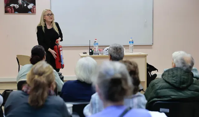 7'den 70'e afet bilinci: Konak’ta Deprem Haftası'na özel eğitimler düzenlendi