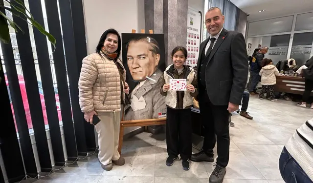 9 yaşındaki İzmirli Mavi Koç’tan ‘Ekrem Amcası’na destek: İnşallah hapisten çıkarsın!