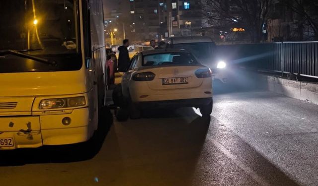 İzmir'de motosikletli saldırgan dehşet saçtı: Genç adam hayatını kaybetti