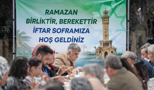 Büyükşehir’den Ramazan dayanışması: Buca’da iftar sofrası kuruldu