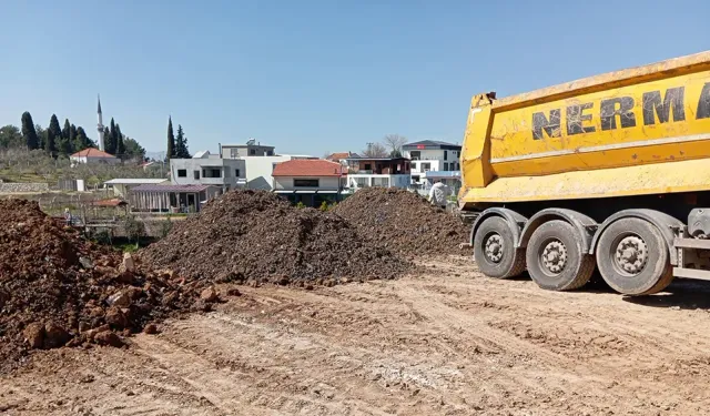 İzmir Büyükşehir harekete geçti: Eski kurşun fabrikası atıkları Torbalı’ya dökülüyormuş