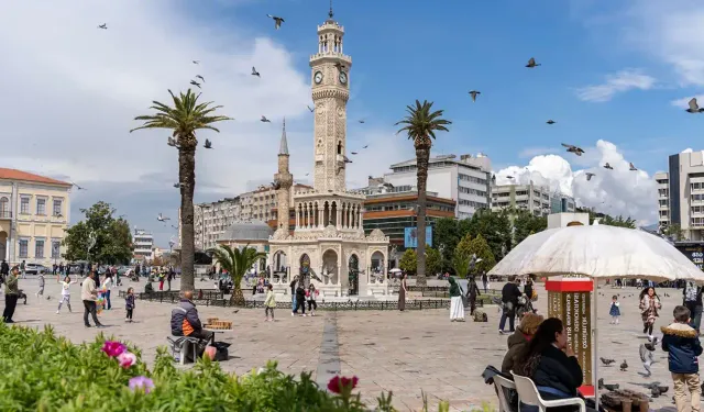 İzmir'e bahar geliyor: Sıcaklıklar 22 dereceye kadar çıkacak