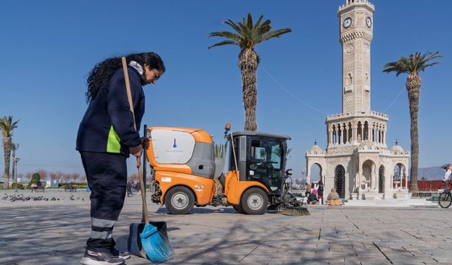 İzmir’de kadınlar sahada: Kentin temizliği ve güvenliği onlara emanet