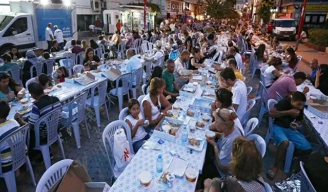 İzmir Büyükşehir’in planladığı iftar'a valilik engeli!