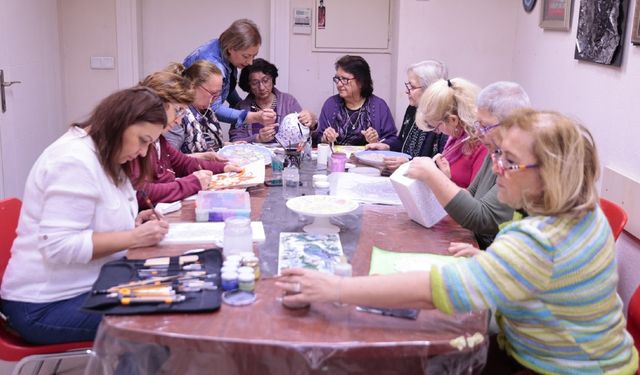 İzmir'de sağlıklı yaşlanma modeli: Konak İleri Yaş Sağlıklı Yaşam Merkezi