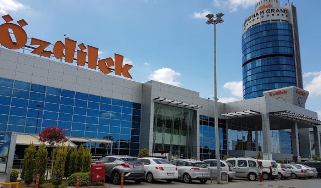 Bir alışveriş merkezinden daha fazlası: İzmir’de keşfetmeniz gereken bir yer