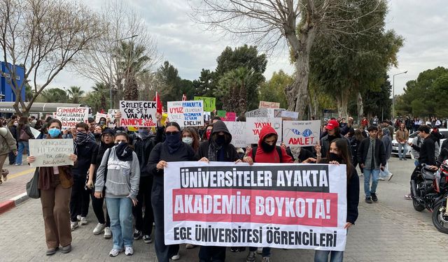 İzmir'de protestolar sürüyor: EÜ öğrencilerinden akademik boykot!