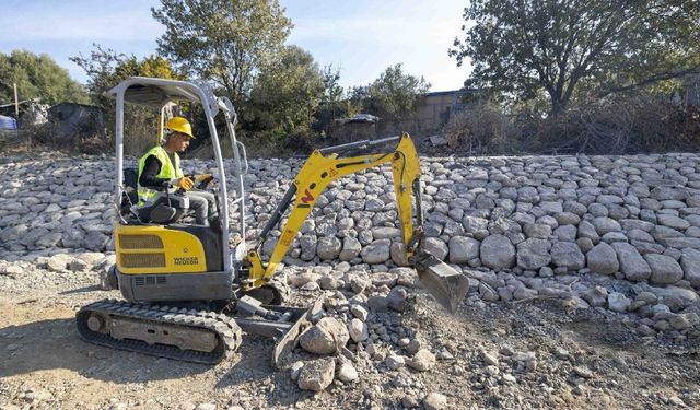 İZSU’dan 90 milyonluk yatırım: Yarımada’da dereler ıslah edildi