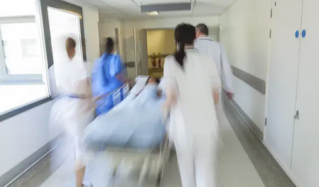 İzmir’de 1 kalp durdu 3 can hayat buldu: 34 yaşındaki gencin bağışı umut oldu