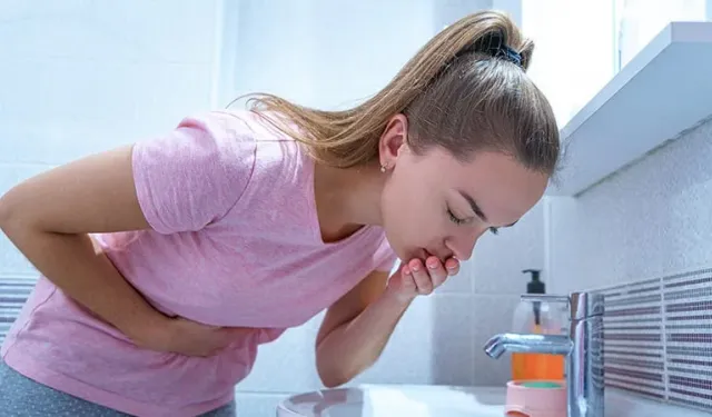 Mide bulantısına ne iyi gelir? Mide bulantısı nasıl geçer?