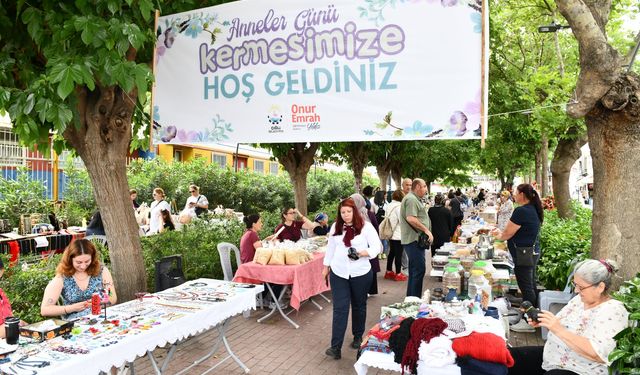 Çiğli'de Anneler Günü coşkusu: Kutlamalar kermesle başladı, piknikle devam edecek