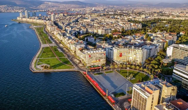 UNESCO yolunda önemli adım: İzmir Tarihi Liman Kenti süreci hızlanıyor