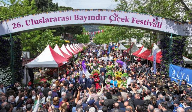 Bayındır’da 26. Uluslararası Çiçek Festivali coşkusu başladı