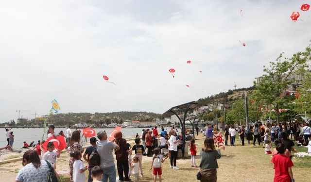 Bayraklı’da 19 Mayıs coşkusu sahile taşınıyor