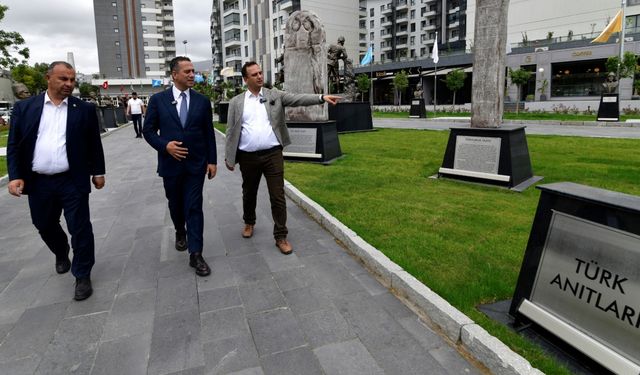 Abide-i Hürriyet’ten Gündoğdu’ya: Ali Mahir Başarır’dan İzmir’e tarihi çağrı