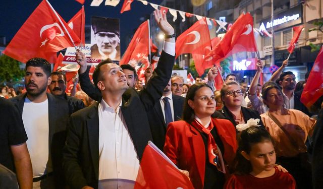 Bornova sokakları gençliğin sesiyle yankılandı