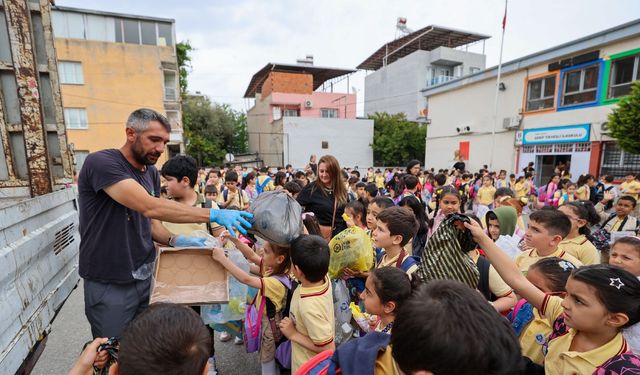 Buca’da geri dönüşümde örnek proje: İzmirli çocuklar sıfır atık konusunda bilinçlendiriliyor