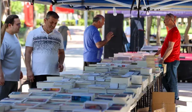 Edebiyatın kalbi Hasanağa Bahçesi'nde atıyor: Buca Kitap Günleri başladı