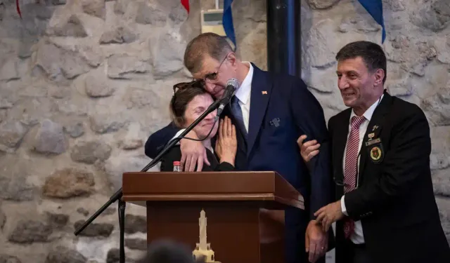 Cemil Tugay'ın duygu dolu anları: Gözyaşlarını tutamadı