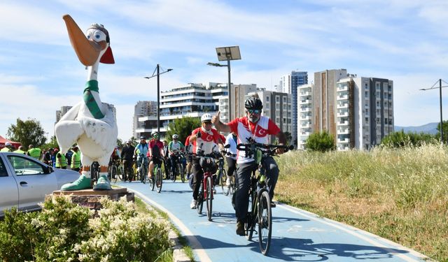 Çiğli'de pedallar doğa için döndü: Çevreye duyarlı ulaşımın önemine dikkat çekildi