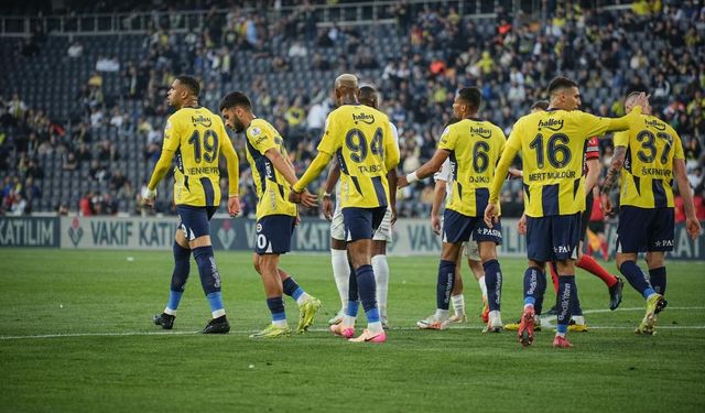 Fenerbahçe'den evinde galibiyet: 2-1