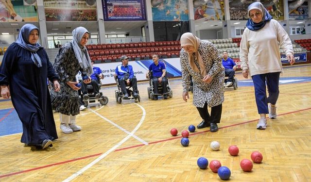 Antrenman sahasında anne eli: Boccia takımının ilham veren yolculuğu