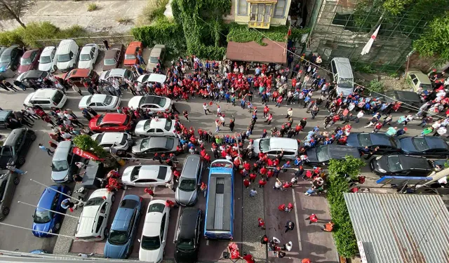 İzmir’de 23 bin işçi grevde: Şehrin nabzı düştü