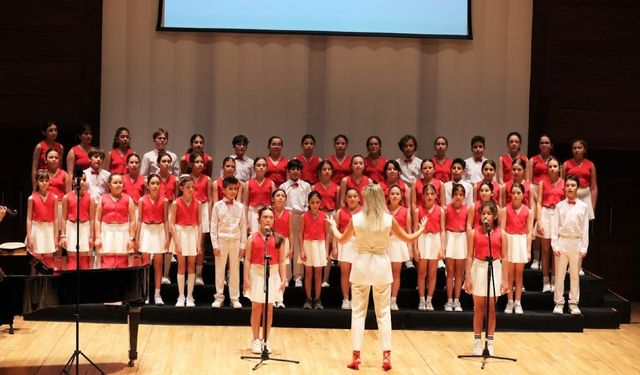 Çocuklar seslerini keşfediyor: İzmir’de koroya başvuru başladı