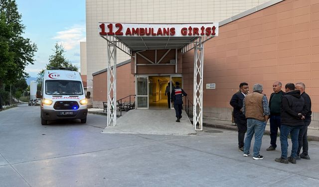 Komşu kavgası kanlı bitti: Av tüfeğiyle 2 kişiyi vurup kadını darbetti!