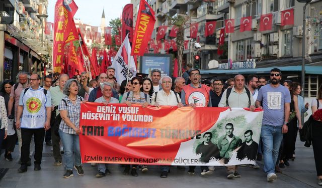 İzmir’de Üç Fidan yüzlerce vatandaşın katılımıyla anıldı