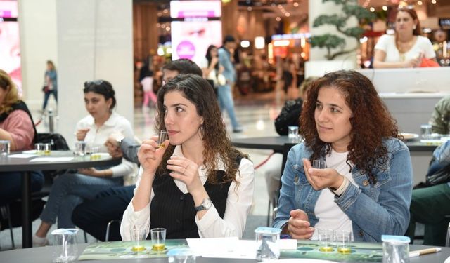 İzmir'de zeytinyağı tadım etkinliği gerçekleşti
