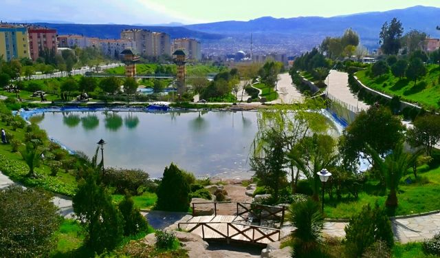 İzmir'in doğayla buluşan saklı cenneti: Buca Yedigöller Parkı