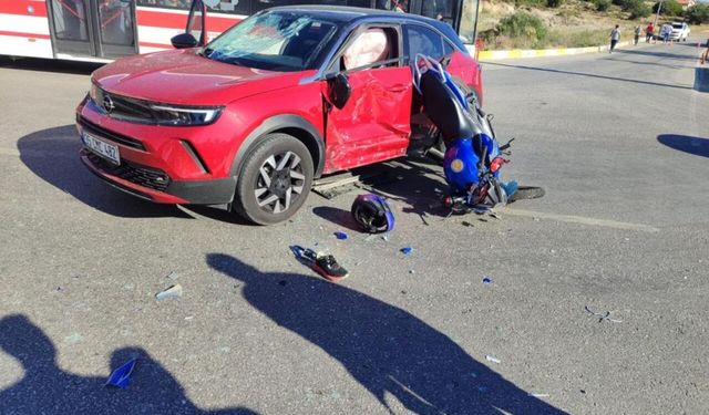Foça'da trafik kazası: 1 kişi ağır yaralandı