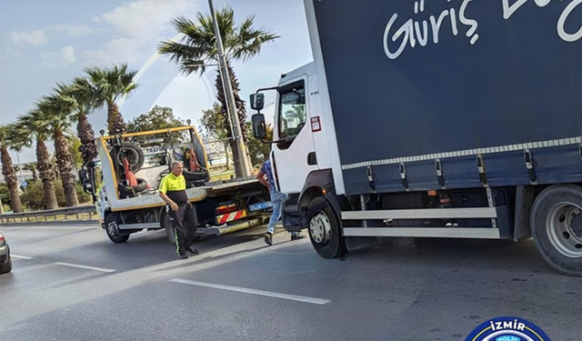 Yola çıkacak İzmirliler dikkat: Altınyol'da arızalanan araç nedeniyle trafik yoğunluğu var