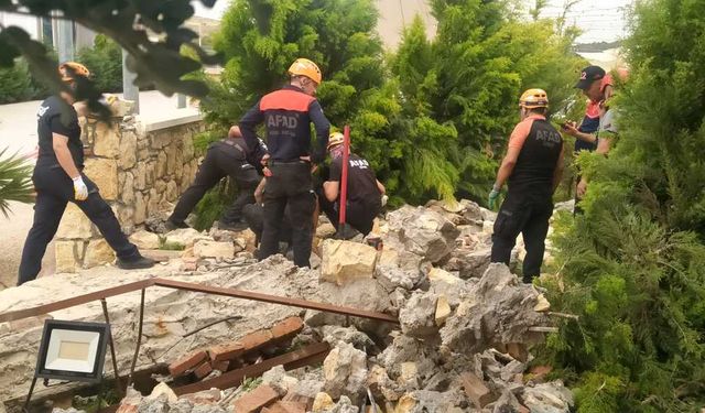 İzmir’de düğün salonunda kemer çöktü: Bir ölü, bir yaralı