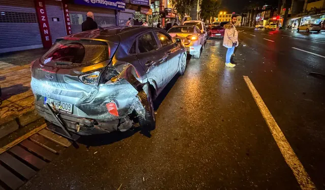 Konak'ta trafik kazası: 2 kişi yaralandı