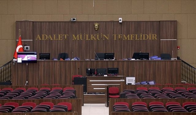 İzmir’de 69 yaşındaki emeklinin “diplomasız Erdoğan” paylaşımı yargıya taşındı: Yurt dışına çıkış yasağı geldi