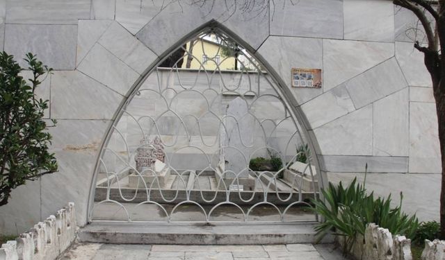 Meleklerin koruduğu çocuk İzmir'de bu bölgede yatıyor: İbni Melek Türbesi