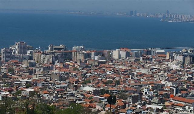 İzmir’de emsal artışı yeniden gündemde: O ilçelerde yüzde 20 artacak