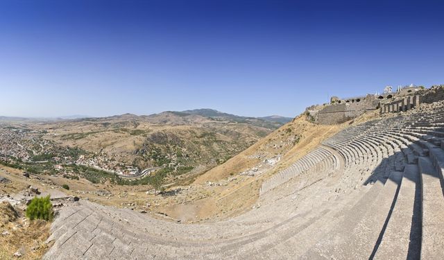 Pergamon Antik Kenti 2025 giriş ücretleri ne kadar? Pergamon Antik Kent’e nasıl gidilir?