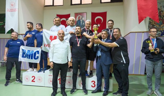 Tepecik Hastanesi'nden sportif başarı: Süper Lig'de mücadele edecekler!