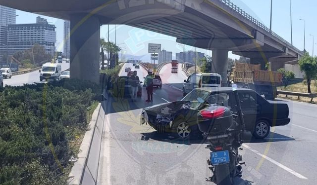 İzmir’de trafik kazası: Yoğunluk 252 sokak kavşağına kadar ulaştı