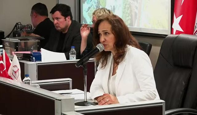 Başkan Ünsal, Diyanet’e ve Bakan Memişoğlu’na yüklendi: Bu ayrıştırıcı dil ülkemize yakışmıyor