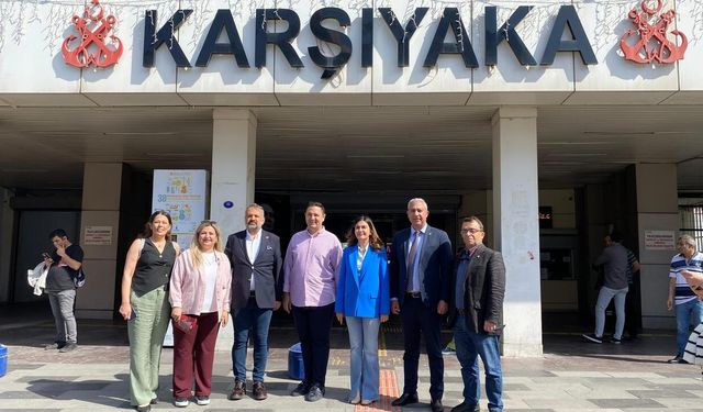 CHP’li Vekil Akdoğan İzmir'de: Hukuksal kitaplarla televizyondaki uyuşmuyor