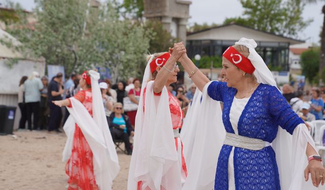 Renkli anlara sahne oldu: Seferihisar'da turizm ve çevre şenliği