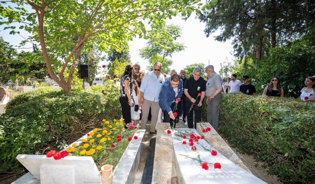 İzmir Ahmet Piriştina’yı unutmadı