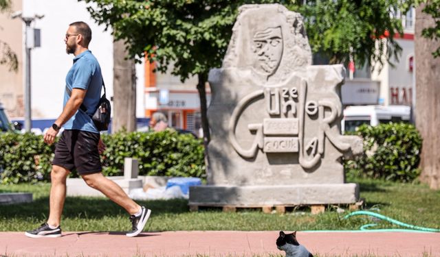 Buca'dan Edip Akbayram’a vefa: Sözü İzmir’in kalbinde yaşayacak