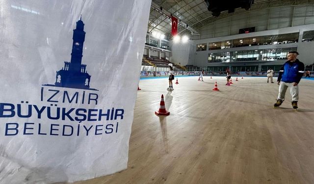 Buzdan parkeye: Bornova Buz Sporları Salonu yenileniyor