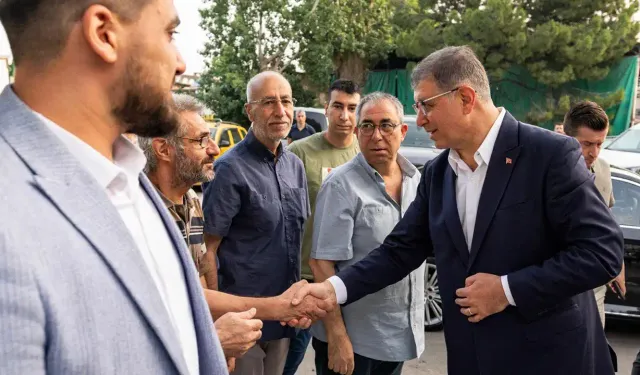 Başkan Tugay, İzmirlilerin bayramını kutladı